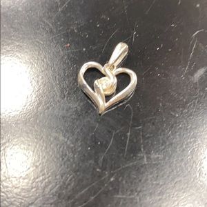 White gold and diamond heart pendant